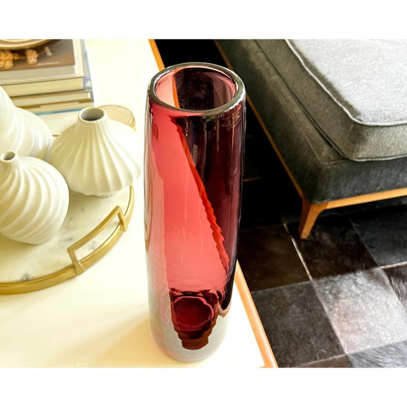 Mid Century Tall Cylindrical Amethyst Vase with Clear Base - Picture 8 of 9